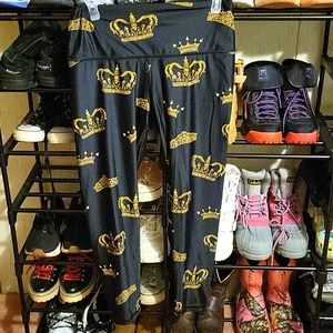 Victoria secret crown sports legging size large